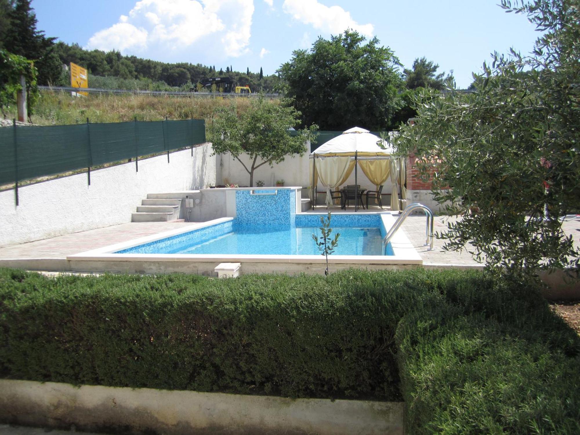 Apartments Nives Supetar Ruang foto
